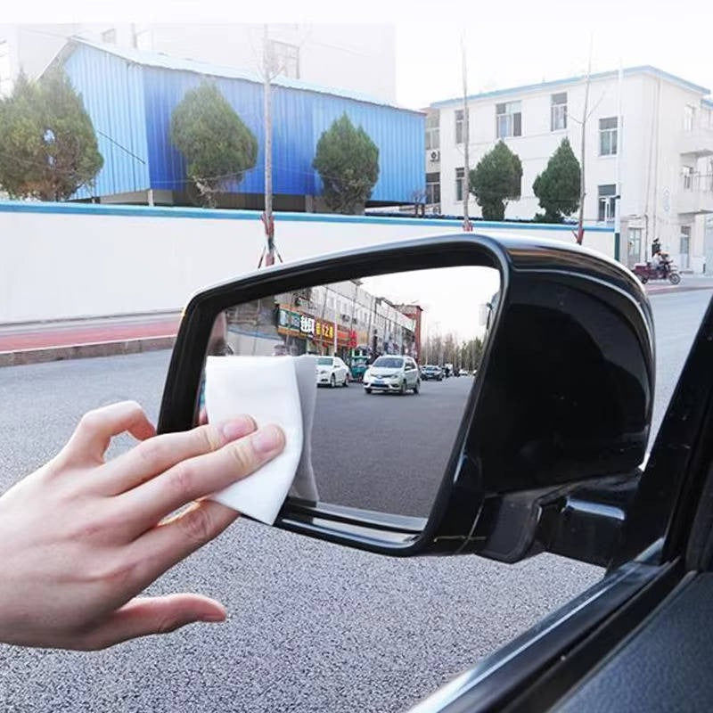 Windshield Water Repellent with Hydrophobic Glass Coating