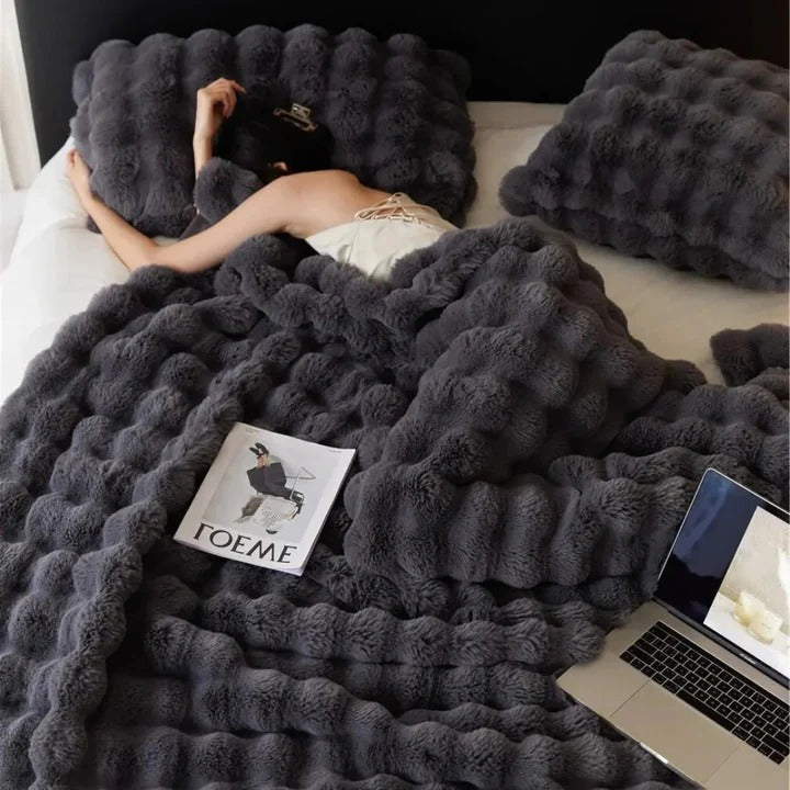 Havenholt Soft Textured Throw for Bed or Sofa
