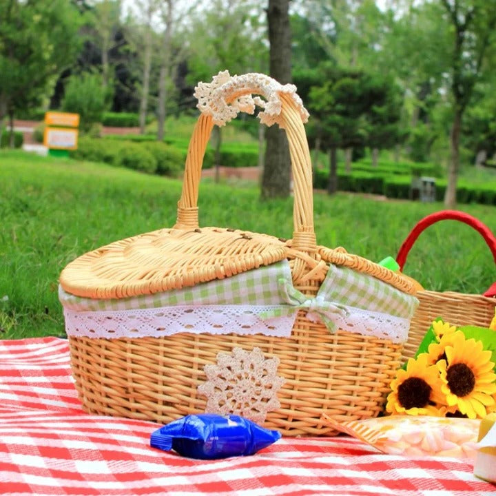 Wicker Picnic Basket with Washable Cotton Liner