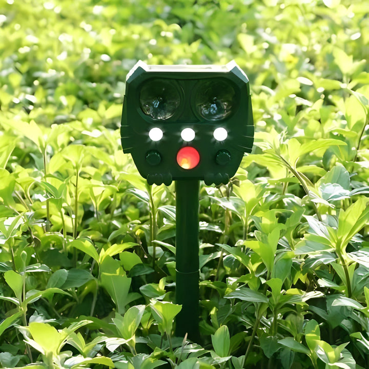 Solar Powered Snake Repeller Ultrasonic Pest Control Device