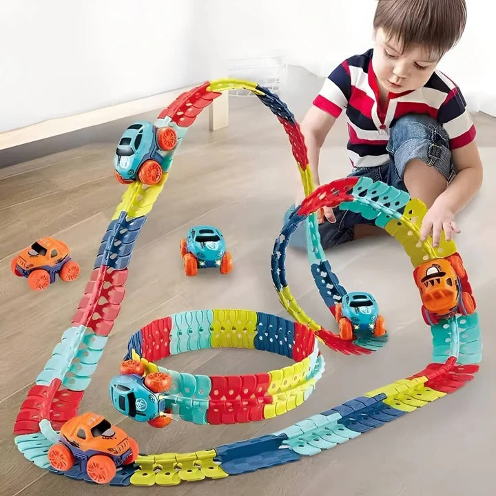 Havenholt Click-Together Race Track with Climbing Stunt Cars