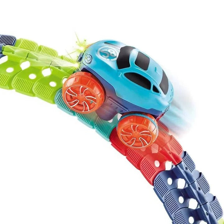 Havenholt Click-Together Race Track with Climbing Stunt Cars