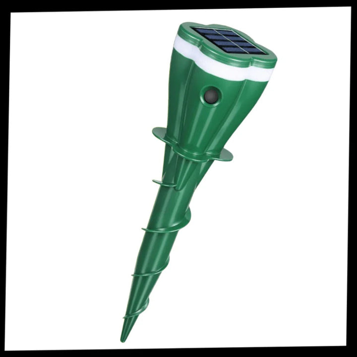 Havenholt Solar-Powered Pulse Garden Pest Repeller