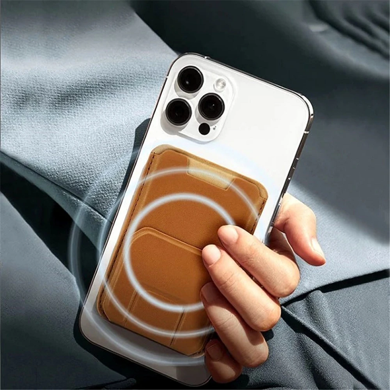 Havenholt Phone Wallet with Magnetic Stand